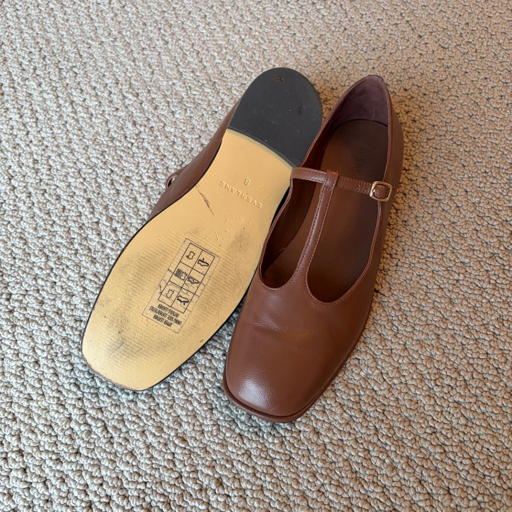 Everlane The Leather T-Strap Flat Rum Brown Leather 8 - Picture 9 of 11